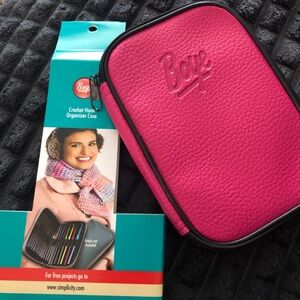Boye Pink Crochet Hook Organizer Case